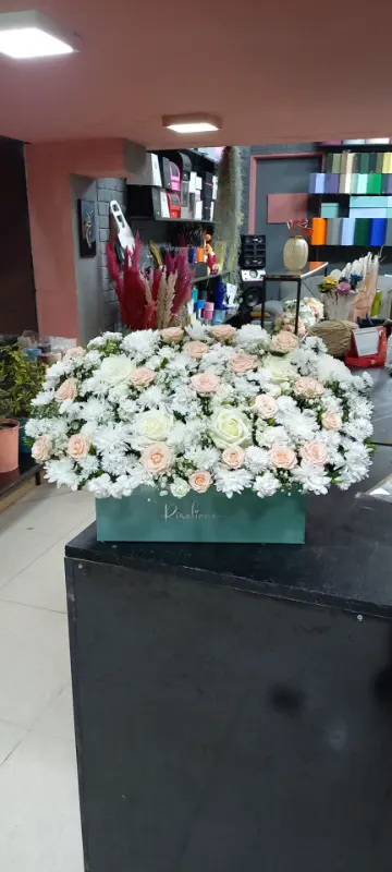 باکس گل تقدیمی مد سورنا کد 2