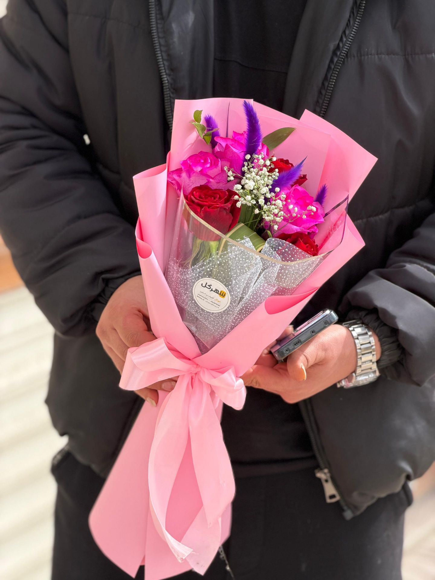 دسته گل اقتصادی رز در گلفروشی کرمانشاه