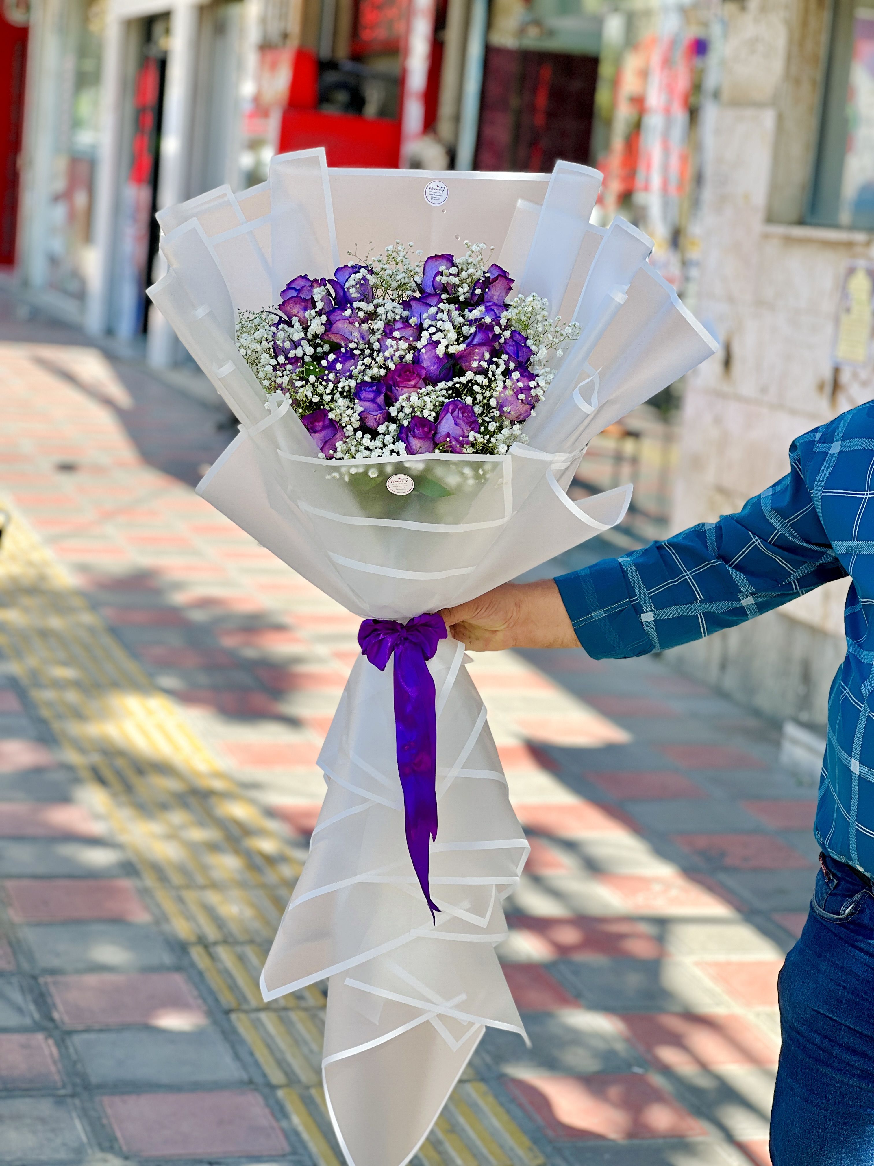 دسته گل رز بزرگ برای روز مادر