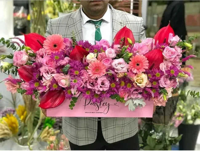 باکس گل تولد پسرانه مدل اروما vip کد 1124